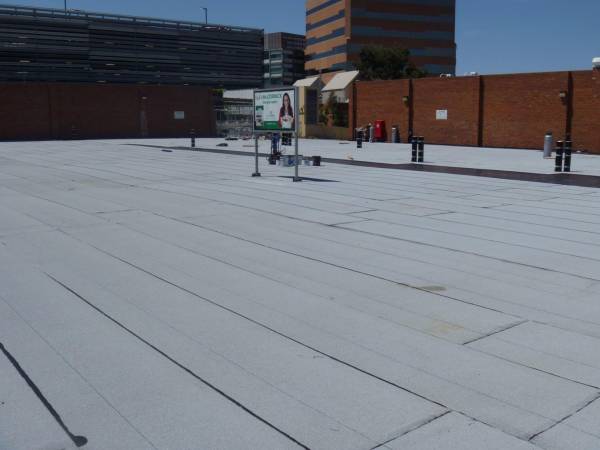   &raquo; Click to zoom ->