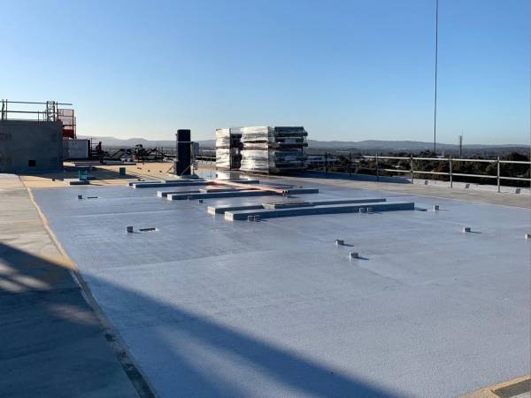   &raquo; Click to zoom ->