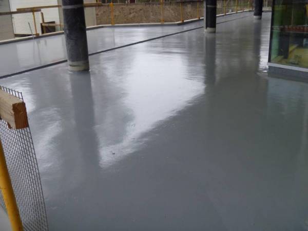   &raquo; Click to zoom ->