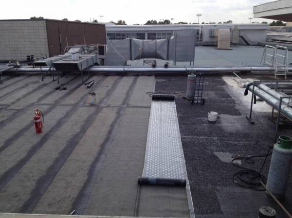   &raquo; Click to zoom ->