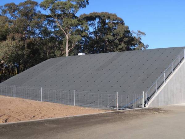   &raquo; Click to zoom ->