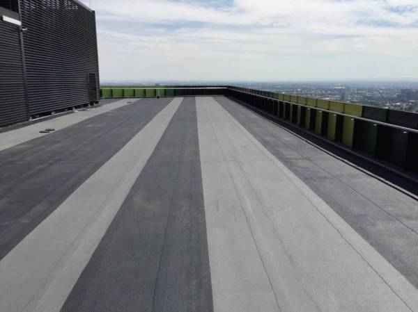   &raquo; Click to zoom ->