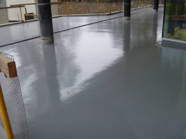   &raquo; Click to zoom ->